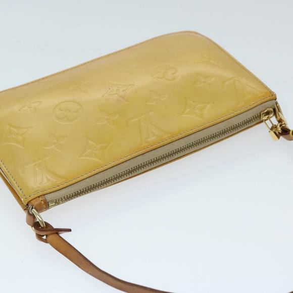 LOUIS VUITTON Monogram Vernis Lexington Pouch Beige M91010 LV Auth 69402 - Picture 6 of 16